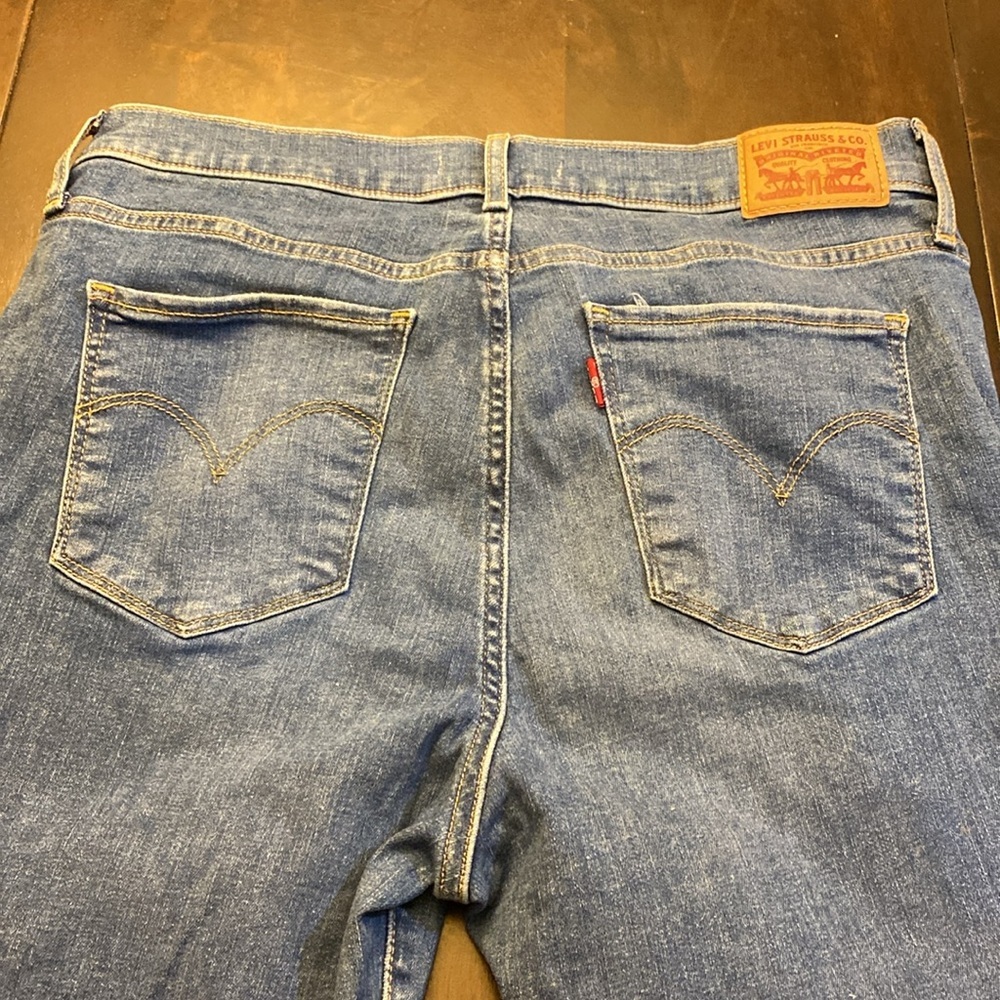 Levi’s 720 High-Rise Super Skinny Distressed Jeans  - Size 31✨ - Picture 11 of 14